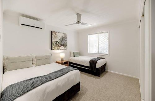 Sunshine Beach House | The Seaglass Villa - Private Pool and Sauna