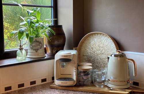 Llanwrthwl Apartment | The Searle Cottage and Hot Tub