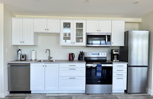 Colindale Cottage | The Seascape Mini Villa - Executive Class Couples Cottage