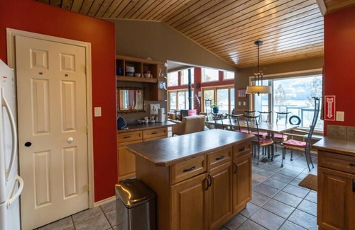 Kaslo Hotel | The Sentinel