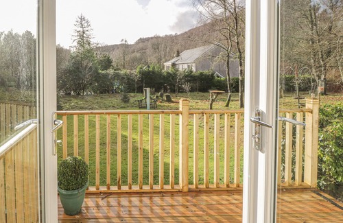 Saddell Cottage | THE SHEILING, pet friendly, with open fire in Callander