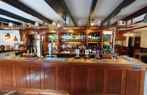 Portloe Bed & Breakfast | The Ship Inn