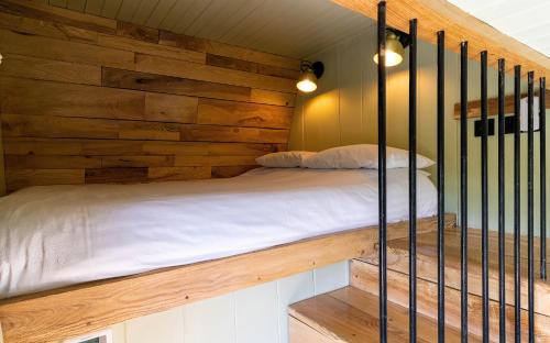 Llanfyllin House | The Shire Luxury Converted Horse Lorry with private hot tub Cyfie Farm