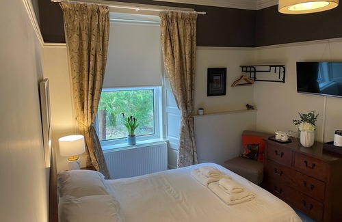 Cairndow Bed & Breakfast | The Shore House