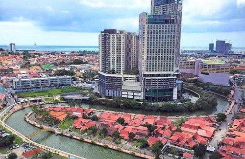 Bunga Paya Pantai Apartment | The Shore Residence Apartment Melaka Centre