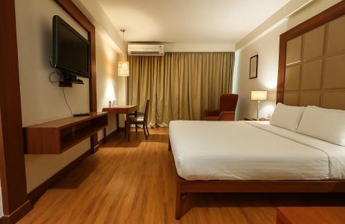 Thaltej Hotel | The Sky Imperial Thaltej
