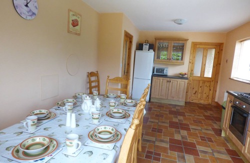 Cahirciveen Cottage | THE SLATE HOUSE, family friendly in Cahersiveen, County Kerry