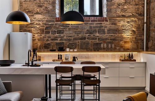Inner Harbour Hotel | The Smith Hotel
