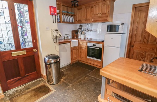 Keld Cottage | THE SMITHY, family friendly, character holiday cottage in Muker