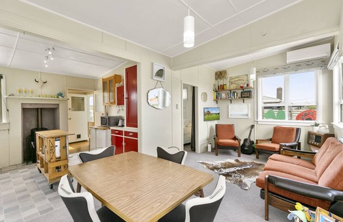 Foxton Beach Cottage | The Smurf Shack - Renovated Retro Gem with Awesome Outside Living.