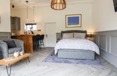 Stuppington House | The Snug at Pickelden Farmhouse