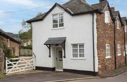 Minehead Cottage | The Snug in Timberscombe