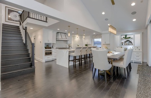 Gretna House | The South House in Gretna, NE - 5 bedrooms