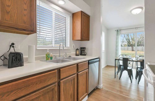 Columbus House | The Spacious Rambling Ranch