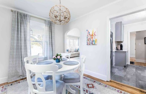 Macon Cottage | The Speakeasy Cottage, renovated midtown, quiet