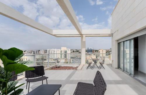 Kiryat Ata Apartment | The spectacular tallest penthouse in the city 4-BR