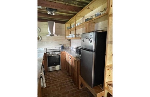 Folsom Cottage | The Stables at Giddy Up Folsom English Cottage
