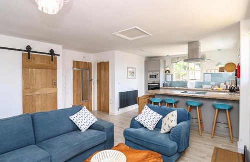 Brighstone House | The Stables
