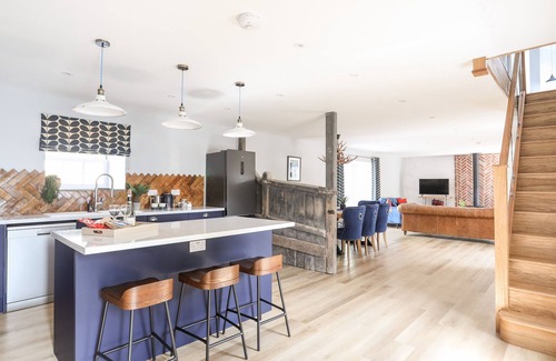 Bryngwran Cottage | THE STABLES, pet friendly, luxury holiday cottage in Bodedern