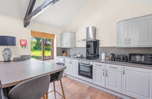 St. Neot Cottage | THE STABLES, pet friendly, character holiday cottage in St Neot