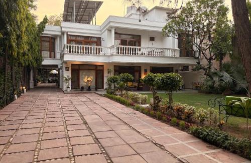 Sainik Farm Bed & Breakfast | The Stay Inn New Delhi