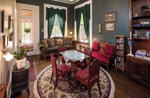 Galena Bed & Breakfast | The Steamboat House Bed & Breakfast