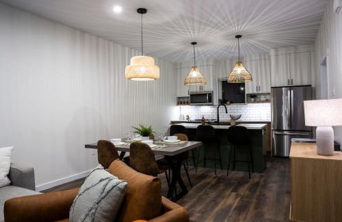 Revelstoke Apartment | The Stellar Condo - Cozy 2 Bedroom with Hot Tub