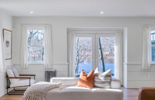 Bantam House | The Stillwater