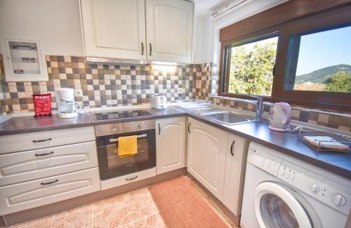 Moraitika House | The Stone suite