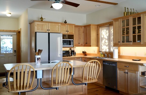 Emigrant House | The Stonefly House- 3 bed/2.5 bath custom stone home, Yellowstone River Front