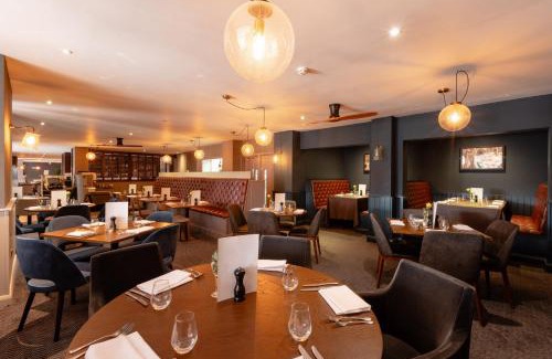 High Post Hotel | The Stones Hotel