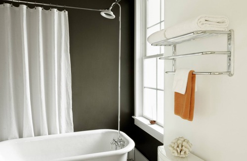 Southwest Raleigh House | The Store