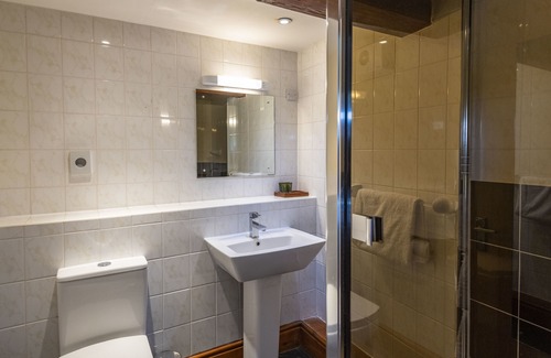 Frampton on Severn Hotel | The Stratford Park Hotel & Golf Club