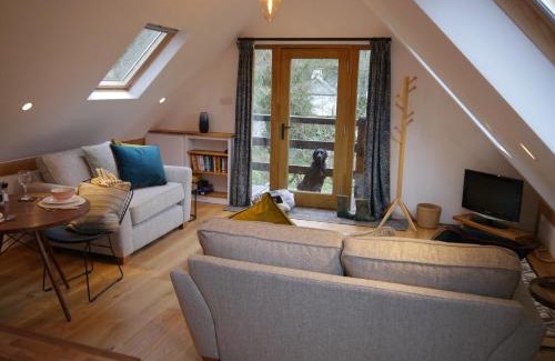 Washbourne Apartment | The Studio @ Bridge Cottage