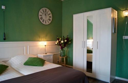 Volendam House | The Studio Guesthouse