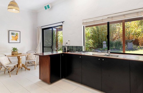 Gnarabup Apartment | The Studio @ Latitude 34: Beachside Bliss - Surf, Hike, Relax