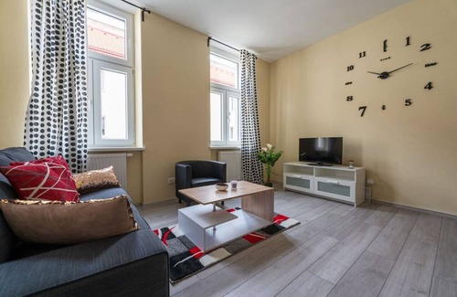 Funfhaus Apartment | The Stylish Supreme Residence | By Radiant