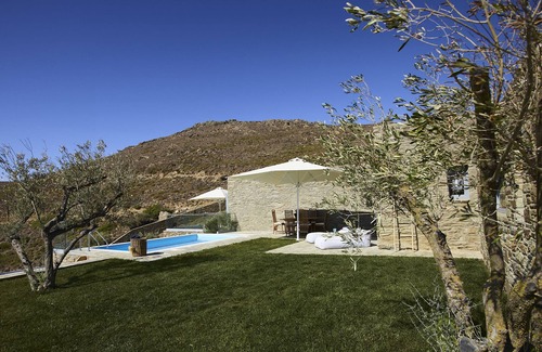 Paleopolis House | The Suite by Heliades Villas – Idyllic Getaway in Andros, pool, 2-bedrooms