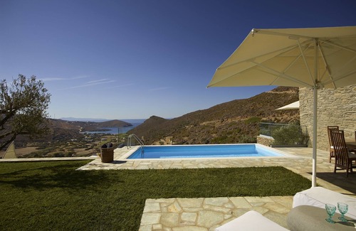 Paleopolis House | The Suite by Heliades Villas – Idyllic Getaway in Andros, pool, 2-bedrooms