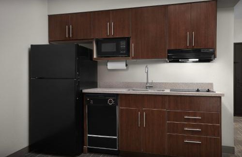 Canal Park Hotel | The Suites Hotel at Waterfront Plaza