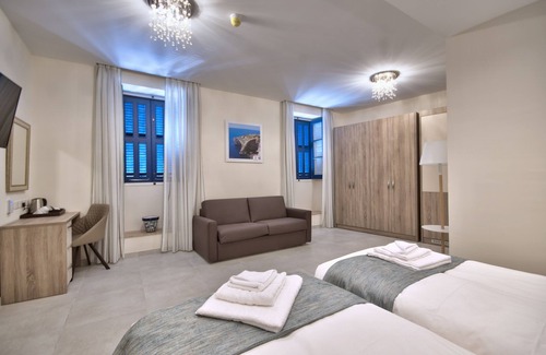 Kirkop Bed & Breakfast | The Suites - Piazza Kirkop