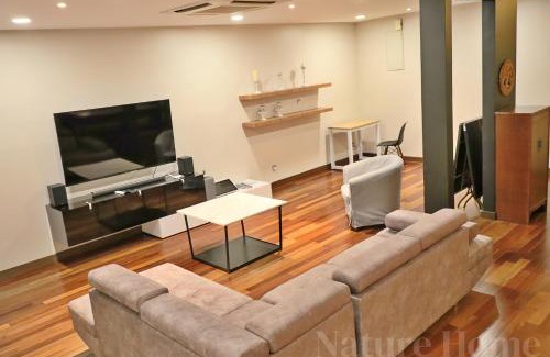 Taman Mewah Villa | The Summer Villa by Nature Home