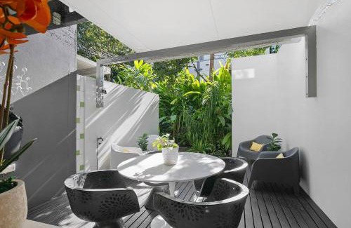 South Brisbane House | The Sun Catcher - A Trendy South Brisbane Townhouse