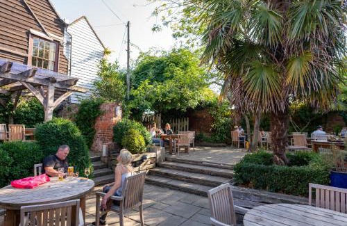 Faversham Hotel | The Sun Inn
