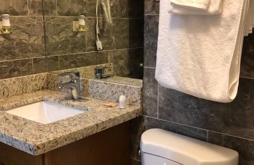 Kingston Apartment | The Sundown Apartments/Kingston