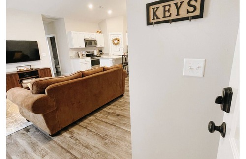 Goddard House | The Sunflower: A bright, joyful stay on the edge of Wichita