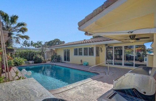 Imperial Point House | The Sunshine House Su