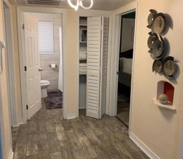 Brentwood Villa | The Sunshine Home Getaway