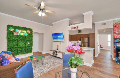 Willow Meadows/Willowbend Area Apartment | The Super Mario Bros. Movie - 2BR/NRG/Med/Galleria