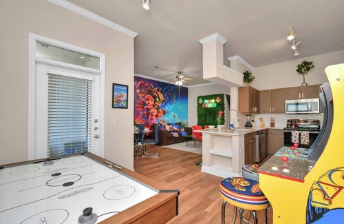 Willow Meadows/Willowbend Area Apartment | The Super Mario Bros. Movie - 2BR/NRG/Med/Galleria